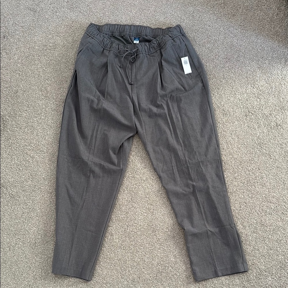 NWT Old Navy Billie elastic waist trousers